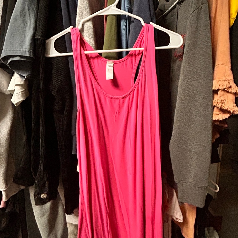 Women's Pink Sleeveless Top